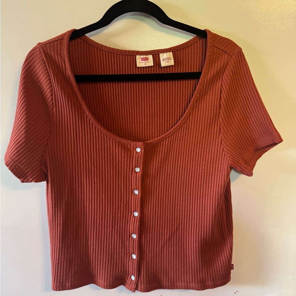 Levi's Women's Rust Ribbed Button-Up Crop Top